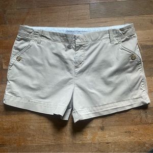 OLD NAVY Khaki Shorts Womens 12 Mid Rise